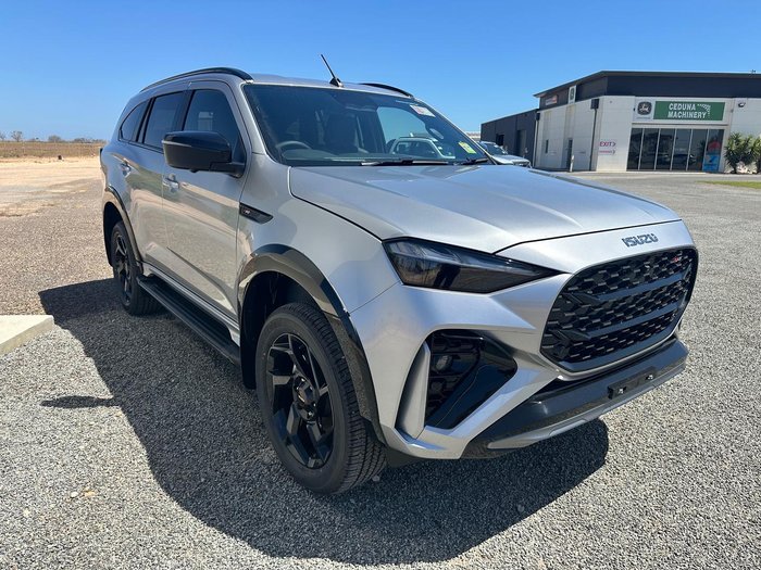 2025 Isuzu MU-X X-TERRAIN