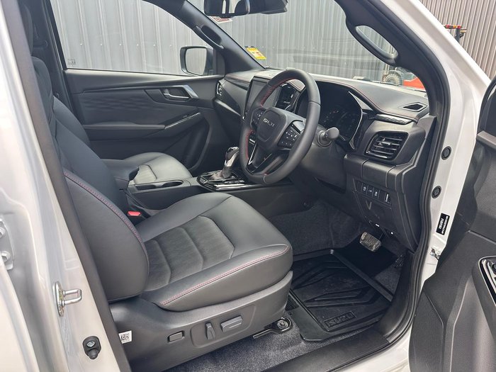 2025 Isuzu D-MAX X-TERRAIN