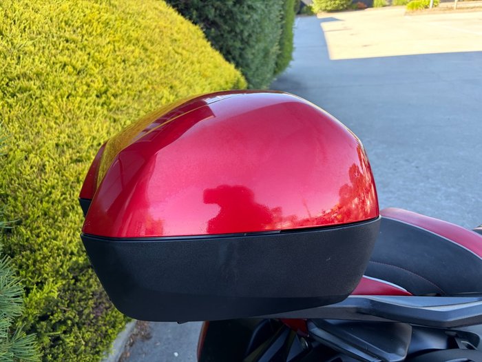 2010 Honda VFR1200F Red