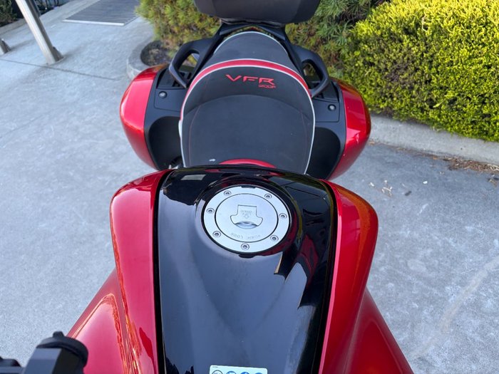 2010 Honda VFR1200F Red