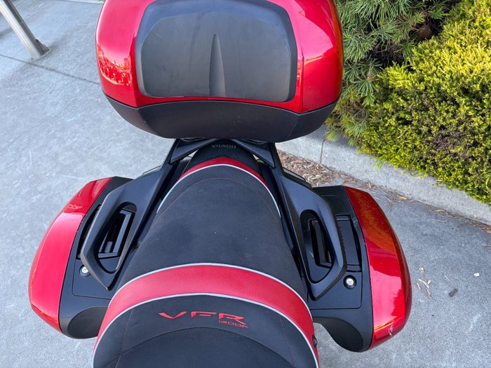 2010 Honda VFR1200F Red