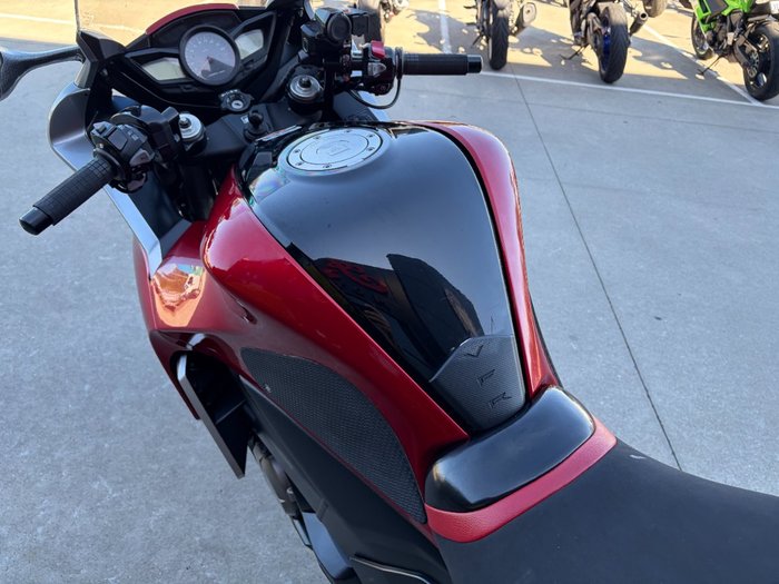 2010 Honda VFR1200F Red