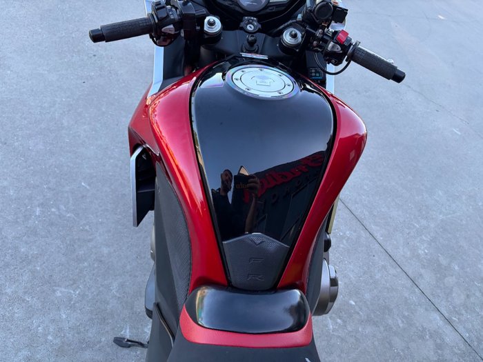 2010 Honda VFR1200F Red