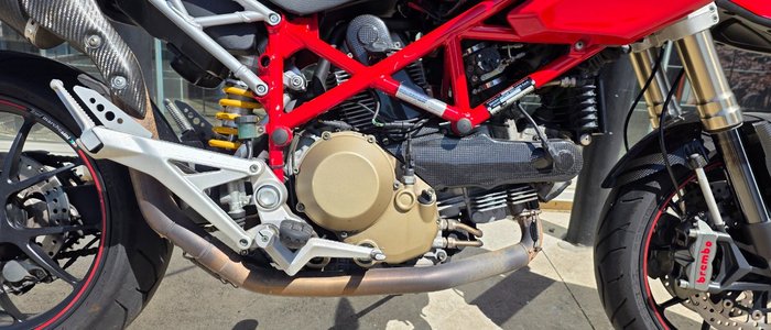 2007 DUCATI HYPERMOTARD 1100 RED