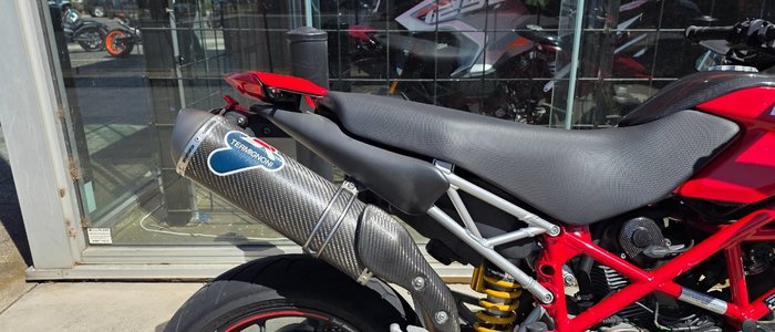 2007 DUCATI HYPERMOTARD 1100 RED