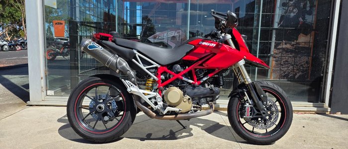 2007 DUCATI HYPERMOTARD 1100 RED