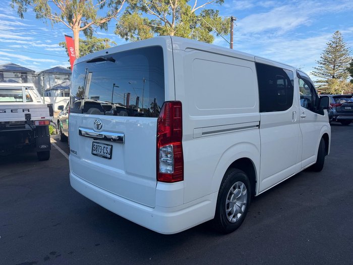 2022 Toyota Hiace