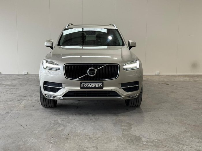 2018 Volvo XC90 T6 Momentum