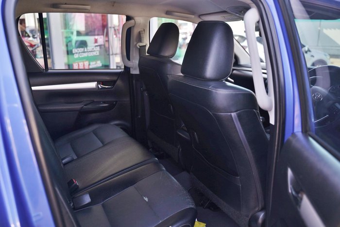 2015 Toyota Hilux SR5