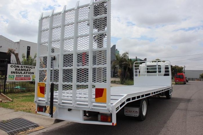 2017 Isuzu F Series FSR120/140-240 WHITE