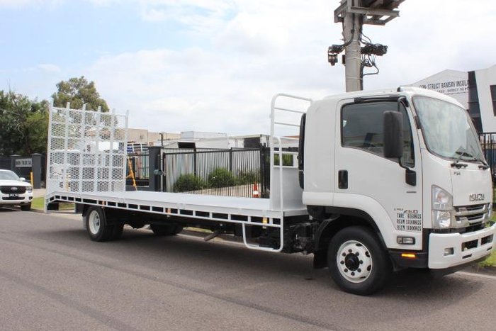 2017 Isuzu F Series FSR120/140-240 WHITE