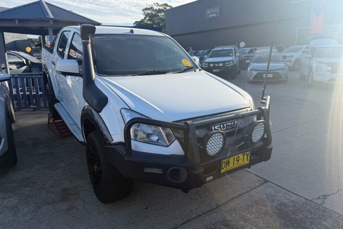 2019 ISUZU D-MAX SX (4x4)