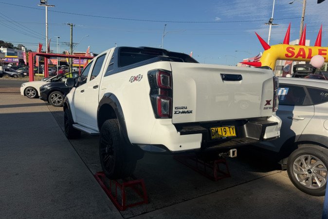 2019 ISUZU D-MAX SX (4x4)