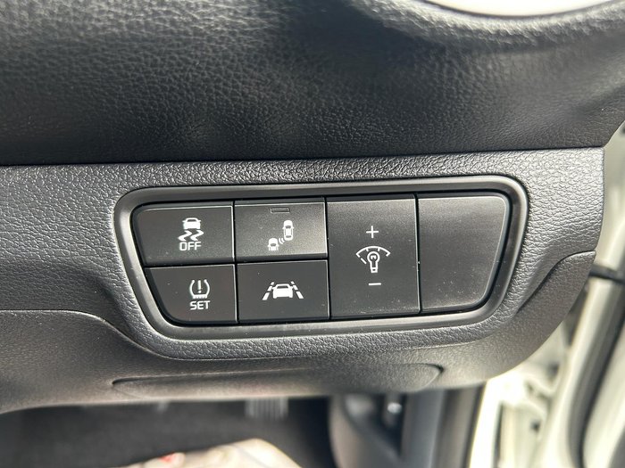 2018 Kia Cerato S BD MY19 Clear White