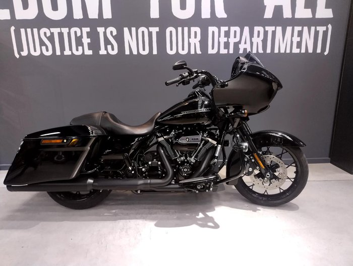2020 Harley-Davidson Road Glide Special 114 (FLTRXS) Touring Black