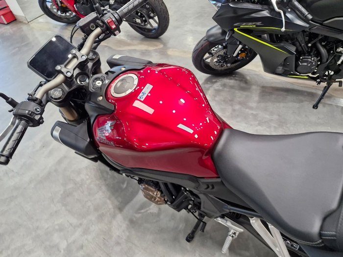 2024 Honda CB650R RED