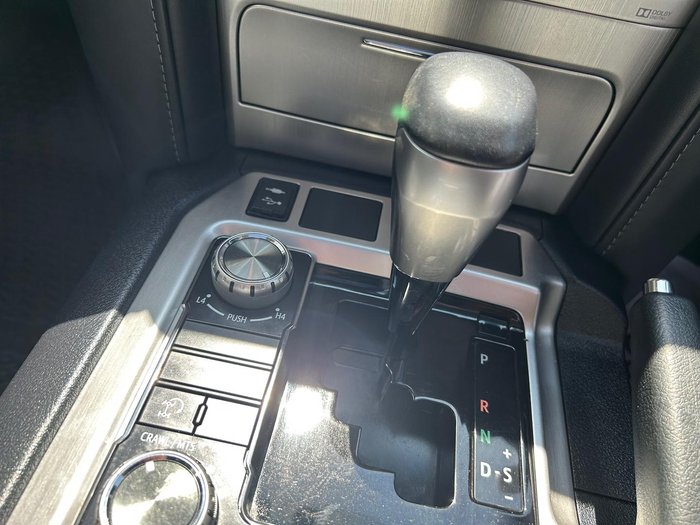 2019 Toyota Landcruiser VX