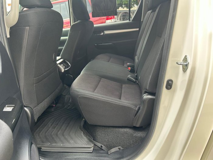 2018 Toyota Hilux SR5