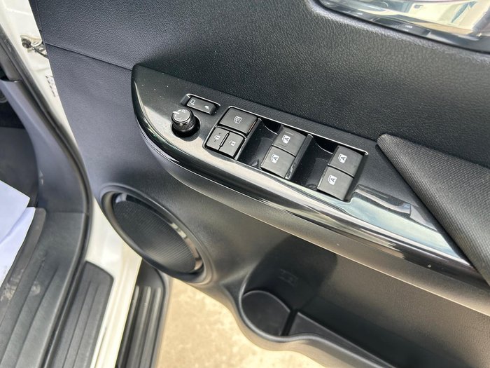 2018 Toyota Hilux SR5