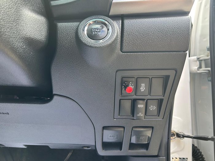 2018 Toyota Hilux SR5