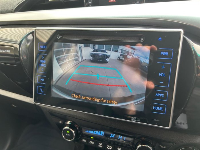 2018 Toyota Hilux SR5