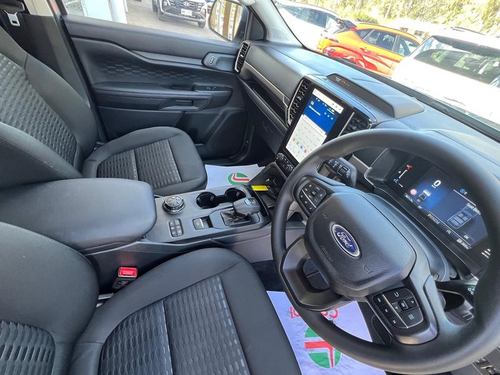 2025 Ford Everest Ambiente