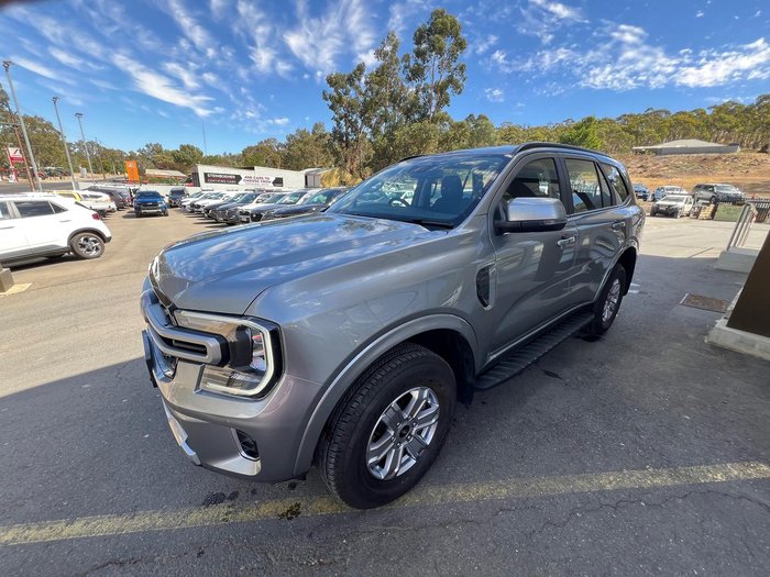 2025 Ford Everest Ambiente