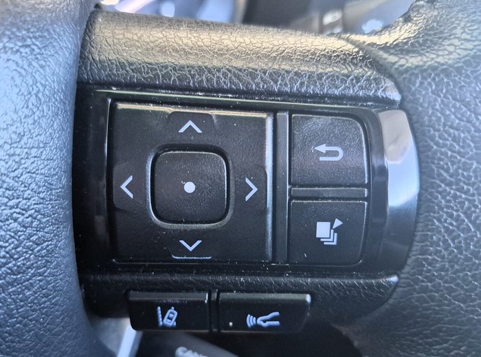 2021 Toyota Hilux SR5