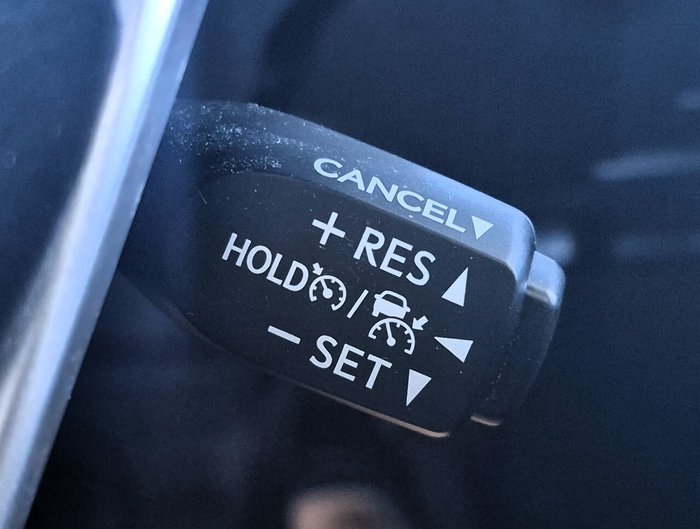 2021 Toyota Hilux SR5