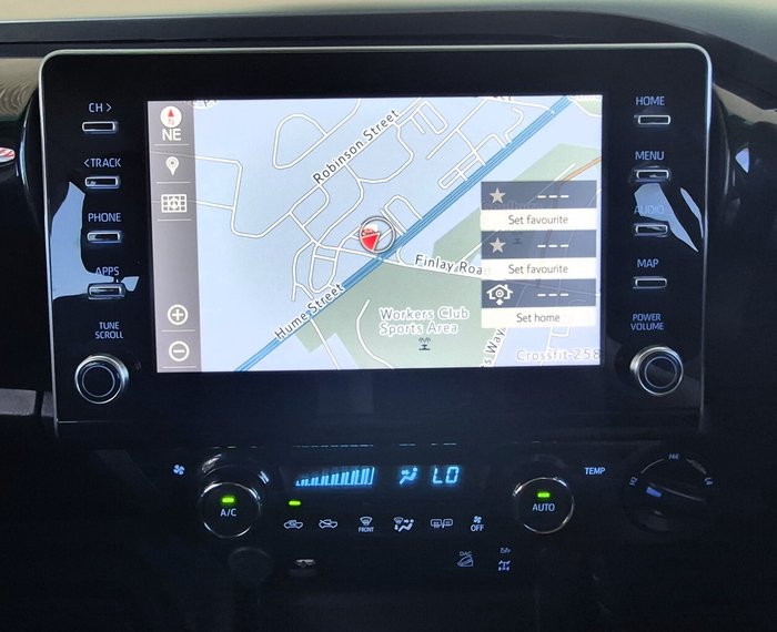 2021 Toyota Hilux SR5