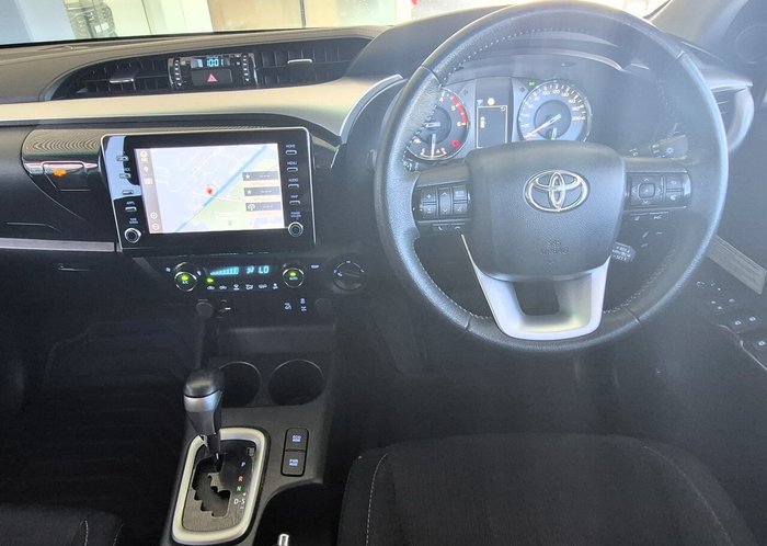 2021 Toyota Hilux SR5