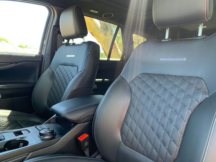 2025 Ford Everest Platinum