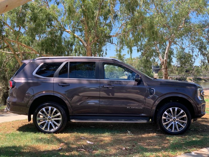 2025 Ford Everest Platinum
