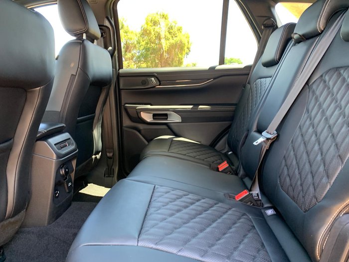 2025 Ford Everest Platinum