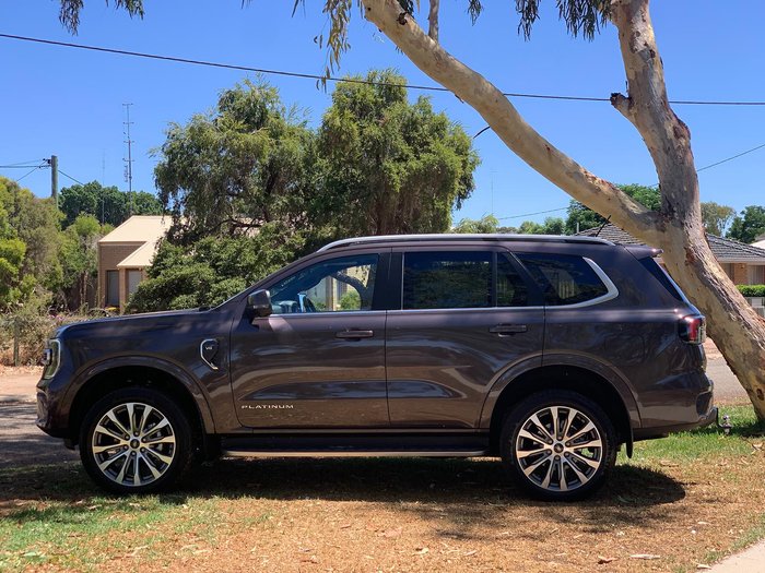 2025 Ford Everest Platinum