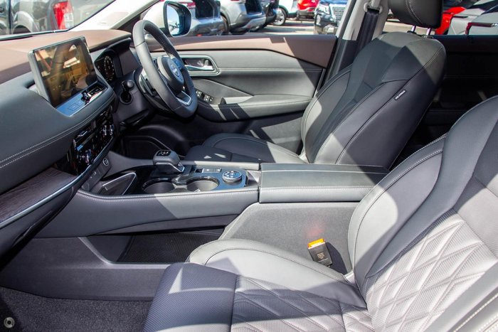 2025 Nissan X-TRAIL Ti-L