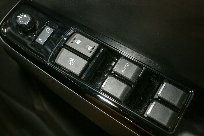 2025 Isuzu D-MAX X-TERRAIN