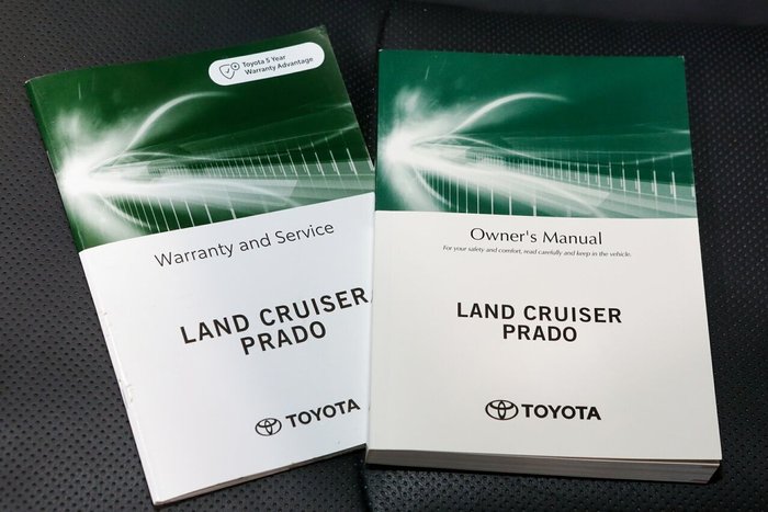 2022 Toyota Landcruiser Prado VX