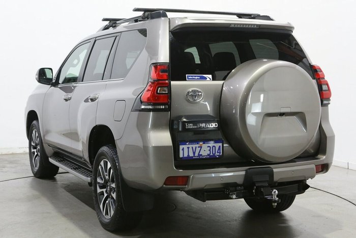 2022 Toyota Landcruiser Prado VX
