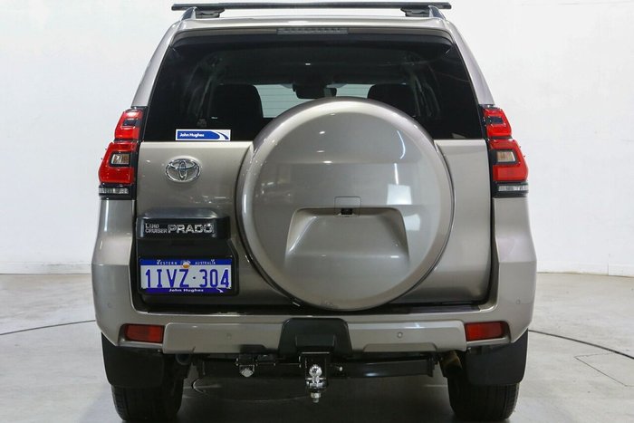 2022 Toyota Landcruiser Prado VX