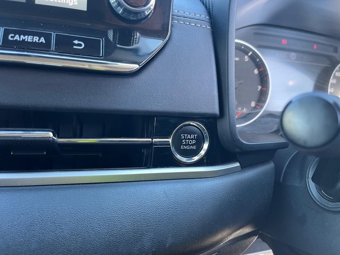 2023 Mitsubishi Outlander LS