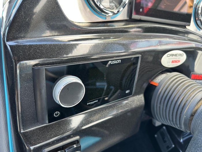 2020 Camero Vision 21v Bowrider