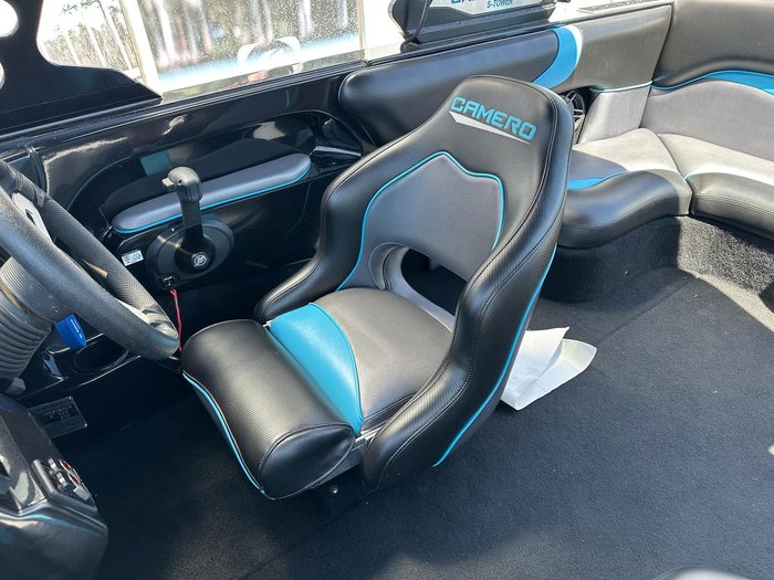 2020 Camero Vision 21v Bowrider