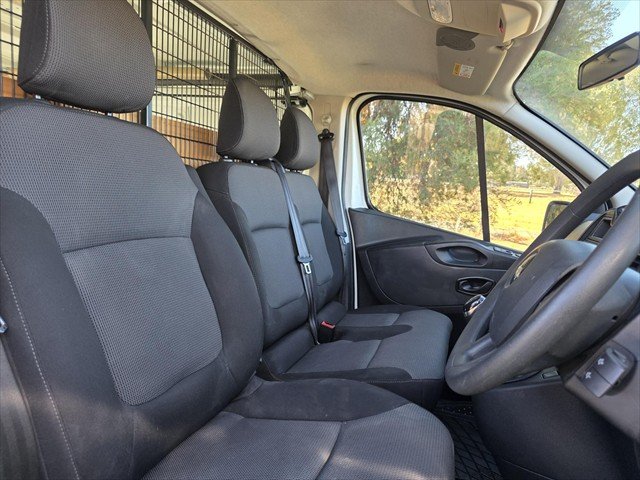 2020 Mitsubishi Express GLX