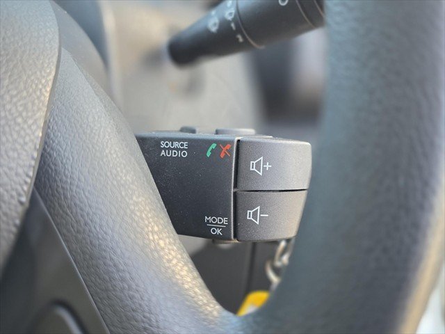 2020 Mitsubishi Express GLX