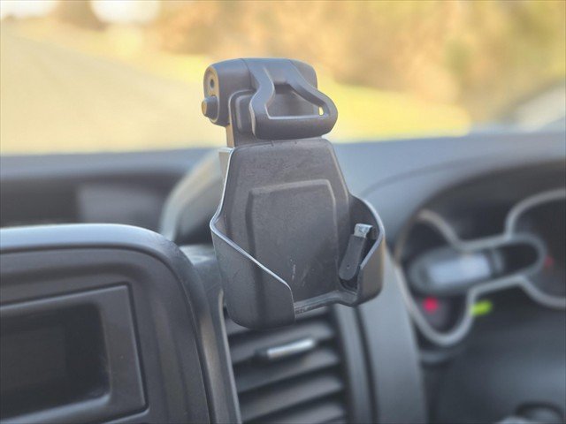 2020 Mitsubishi Express GLX