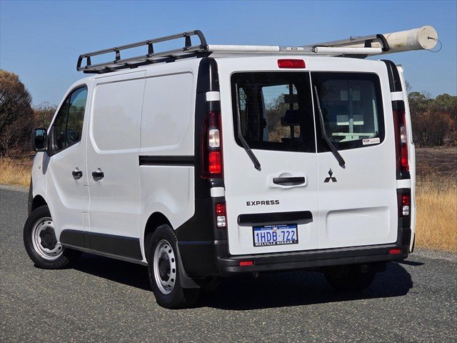 2020 Mitsubishi Express GLX