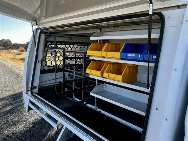 2014 Toyota Hilux SR