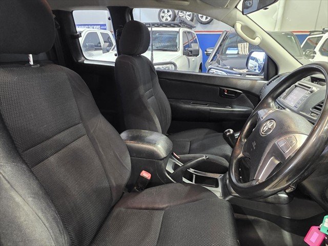 2014 Toyota Hilux SR