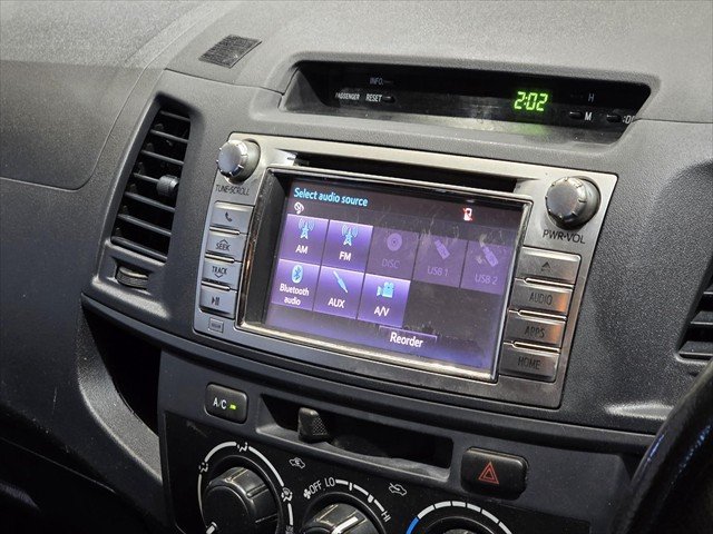 2014 Toyota Hilux SR